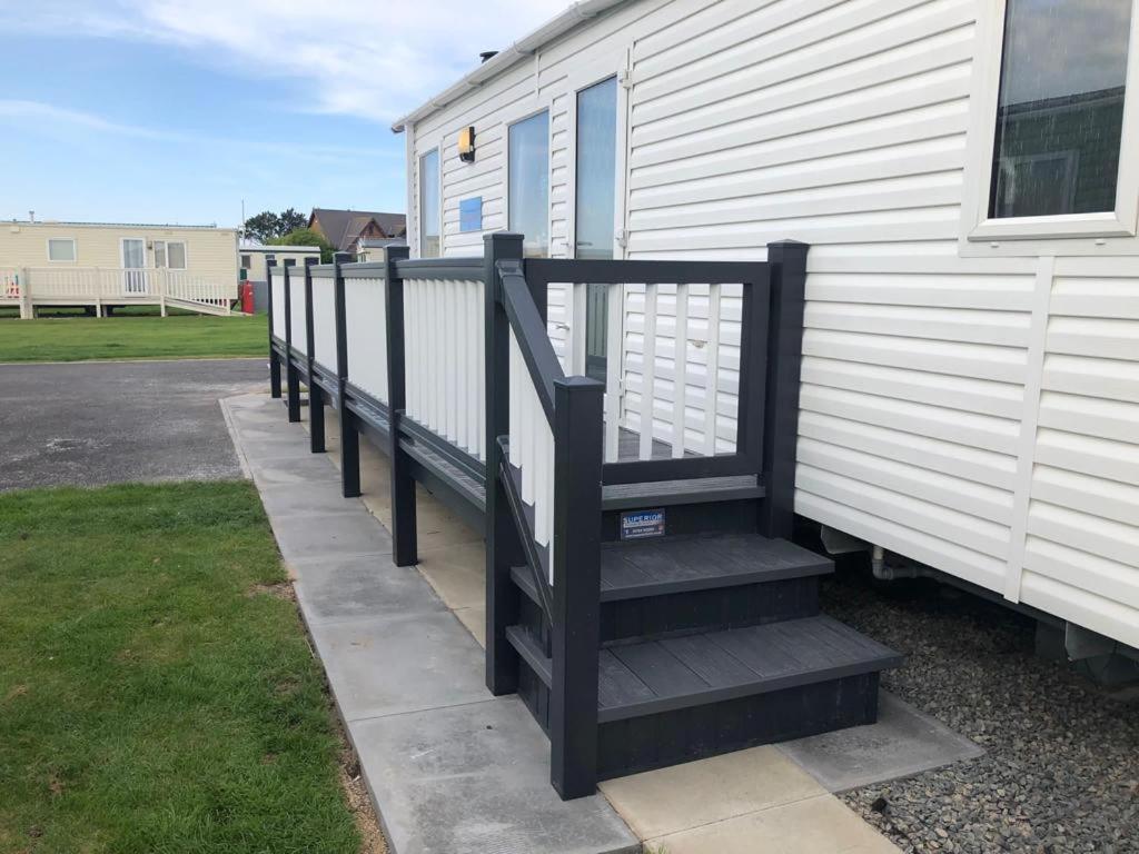 Pg177 Golden Palm Resort 8 Berth Caravan With Decking Chapel Saint Leonards Exterior photo